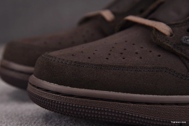 HYPE Velvet 1 DM7866-202 Brown Jordan Low Travis OG x Scott Air 0807